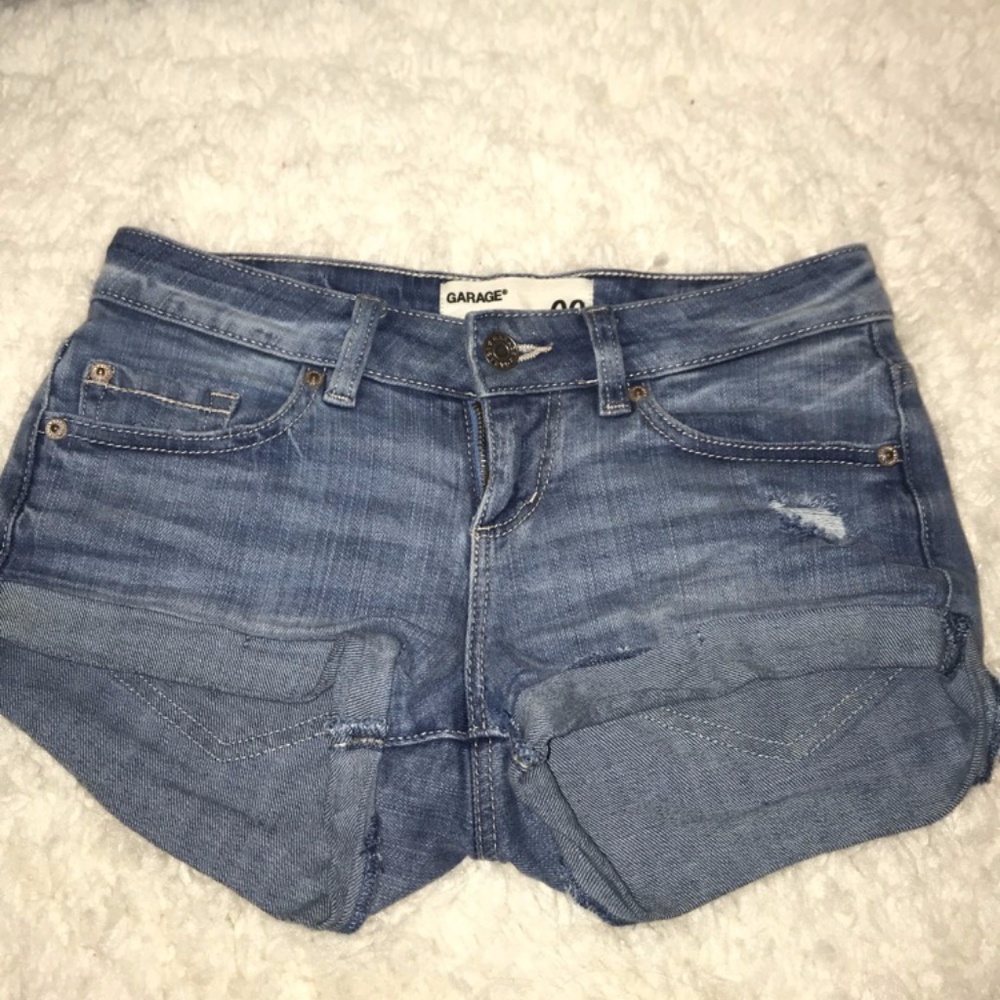 Garage jean Shorts size 00